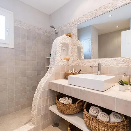 公寓 Irene's House In Alikí