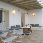 Irene's House In Alikí