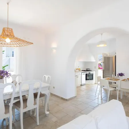 Irene's House In Apartment Aliki (Paros)