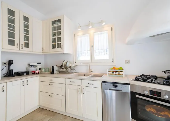 Irene's House In * Alikí