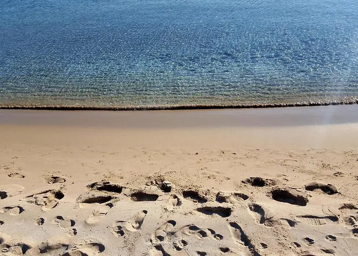 Irene's House In アパート Alikí